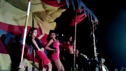 एक इंग्लिश सेक्सी एचडी फुल मूवी टैटू अनुरक्षण और उसके ग्राहक के लिए आपसी कामोत्ताप