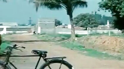 बिग गधा सेक्सी फुल एचडी मूवी वेलेंटीना लंगोट
